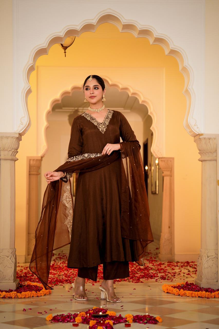 Graceful Santoor Silk Suit